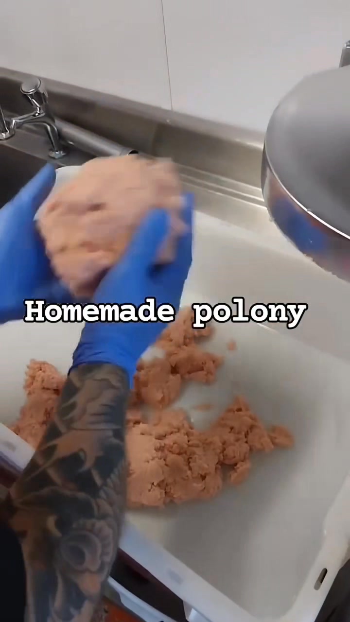 🇬🇧🇬🇧Homemade old-fashioned polony. 🇬🇧🇬🇧 Made from select cuts of lean ...