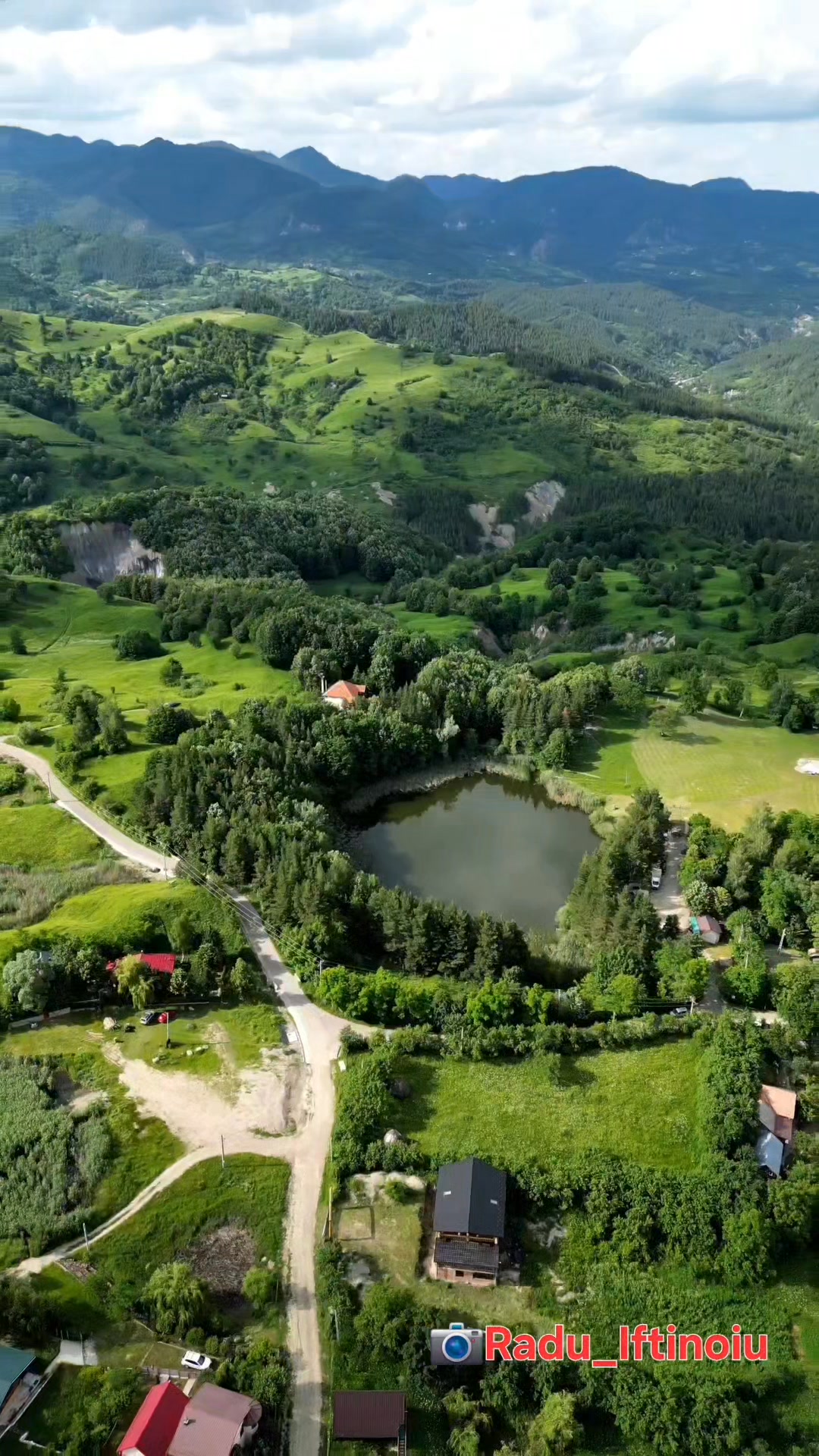 Descoperă un colț de natură unicat în România! Platoul Meledic, aflat ...