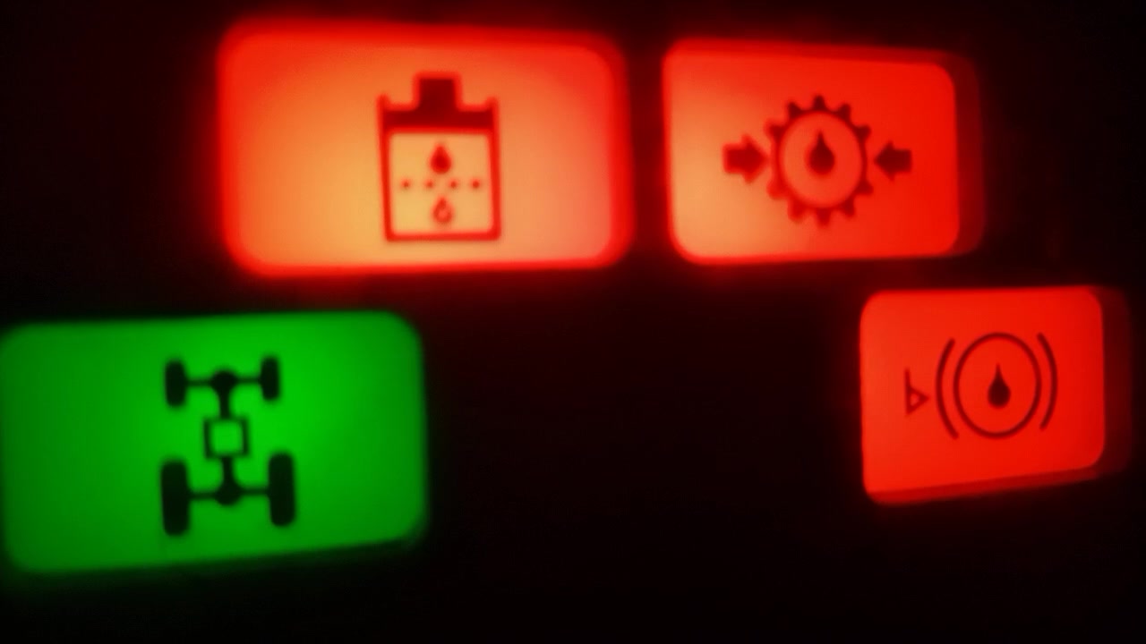 【K6783】MOVING FORWARD IN REVERSE Possible issue with machine moving only in reverse
