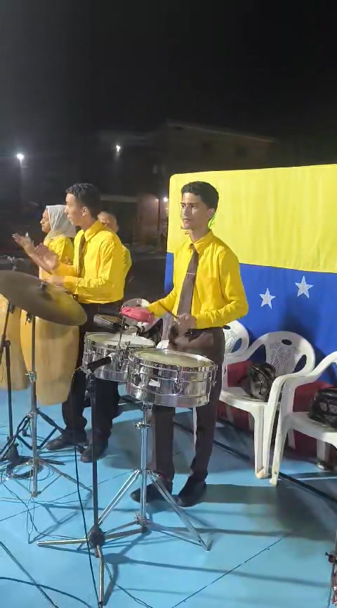 Coro en plena Campaña. | Pastor Rafael Rojas | Facebook