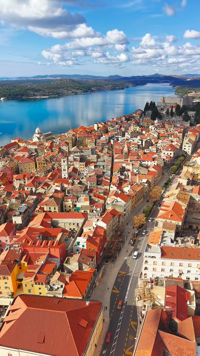 Budimo realni… postoji li lipši grad od ovoga? 😍#sebenico #croatia # ...