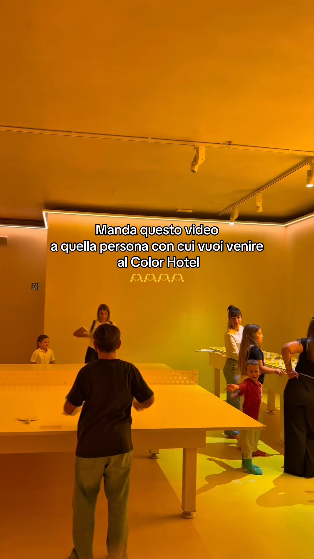 Sai cos’è il Color Hotel? Un posto dove ogni stanza ha un colore ...