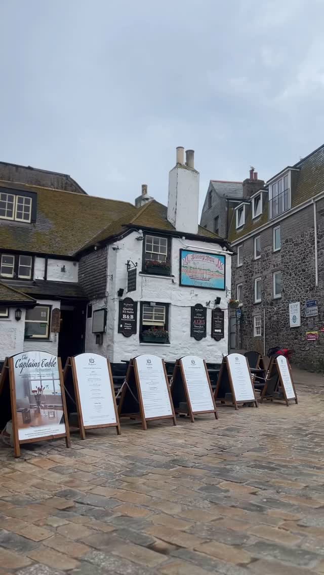 The Sloop’s all dressed for the season 🎄 St Ives might bring the sea ...