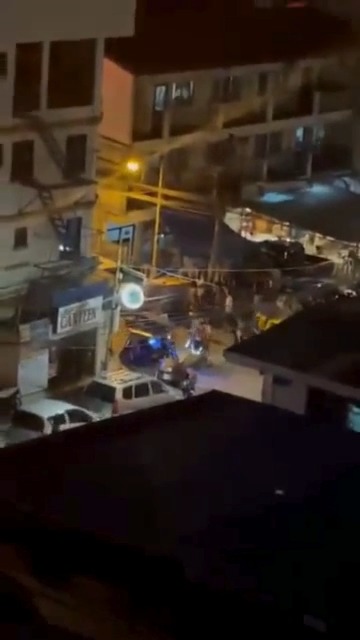 Itinaas na sa ikatlong alarma ang sunog sa bahagi ng Bgy. Guadalupe ...