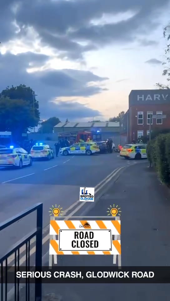 SERIOUS CRASH 🚨 Glodwick road, Glodwick | Spotted Oldham | Facebook