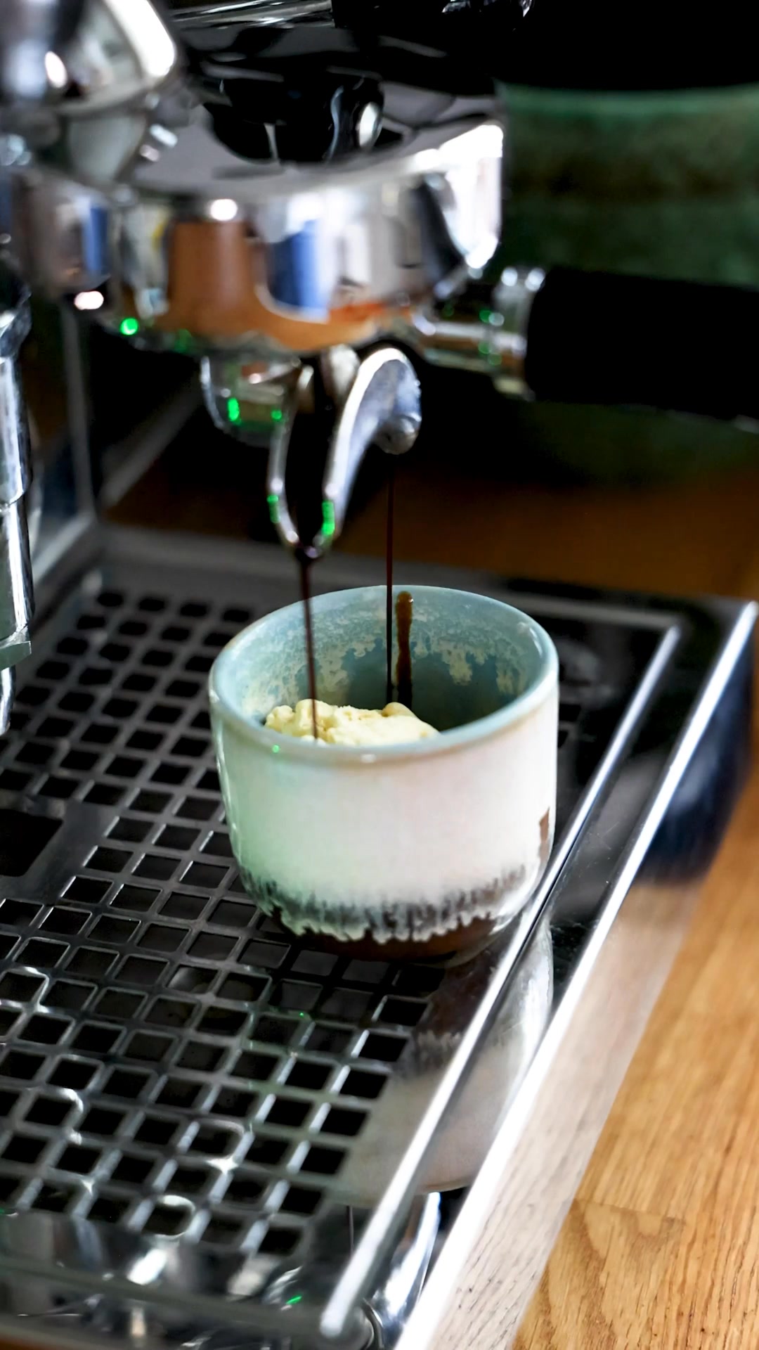 Our @maelzerandfu Affogato mug is back. , Be quick & get one! 👀, For the perfect Affogato you need the following:, - Your new Motel a Miio x Mälzer&Fu Affogato mug, - 1 freshly brewed, hot espresso,