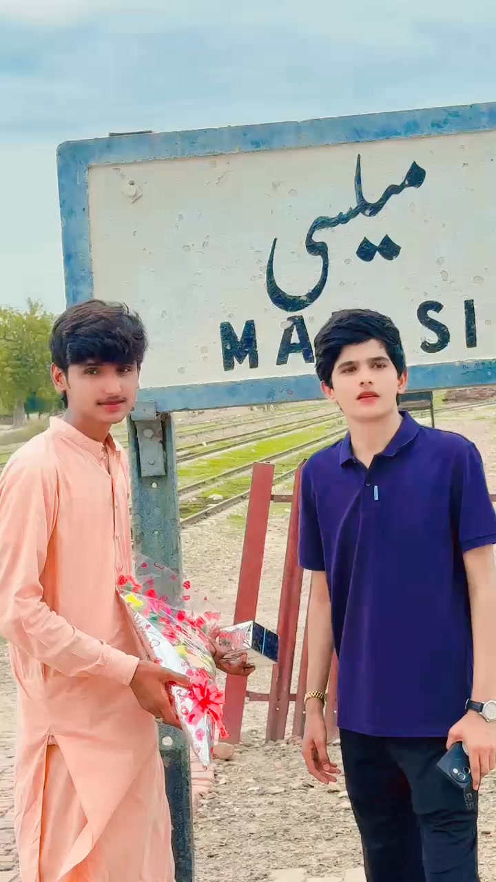 Bother 😘 #tiktoksaiternawabzada #younasraees #foryoupageviralシ゚ ...