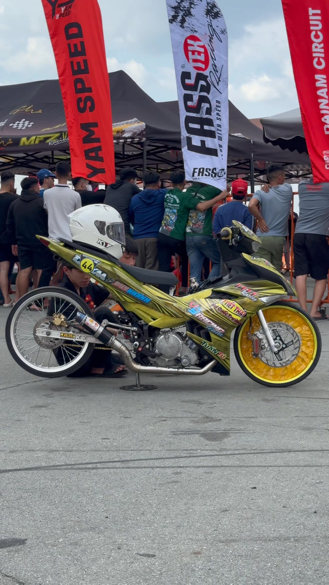 Anh em CLB Tuấn Tú Racing & TBT Racing & CHXMB.Duy Khánh đã cố găng hết ...