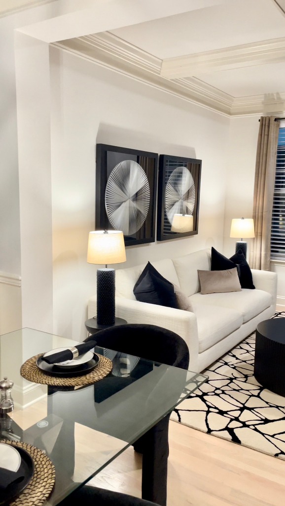 Jay C. Lynn Interior Designs LLC