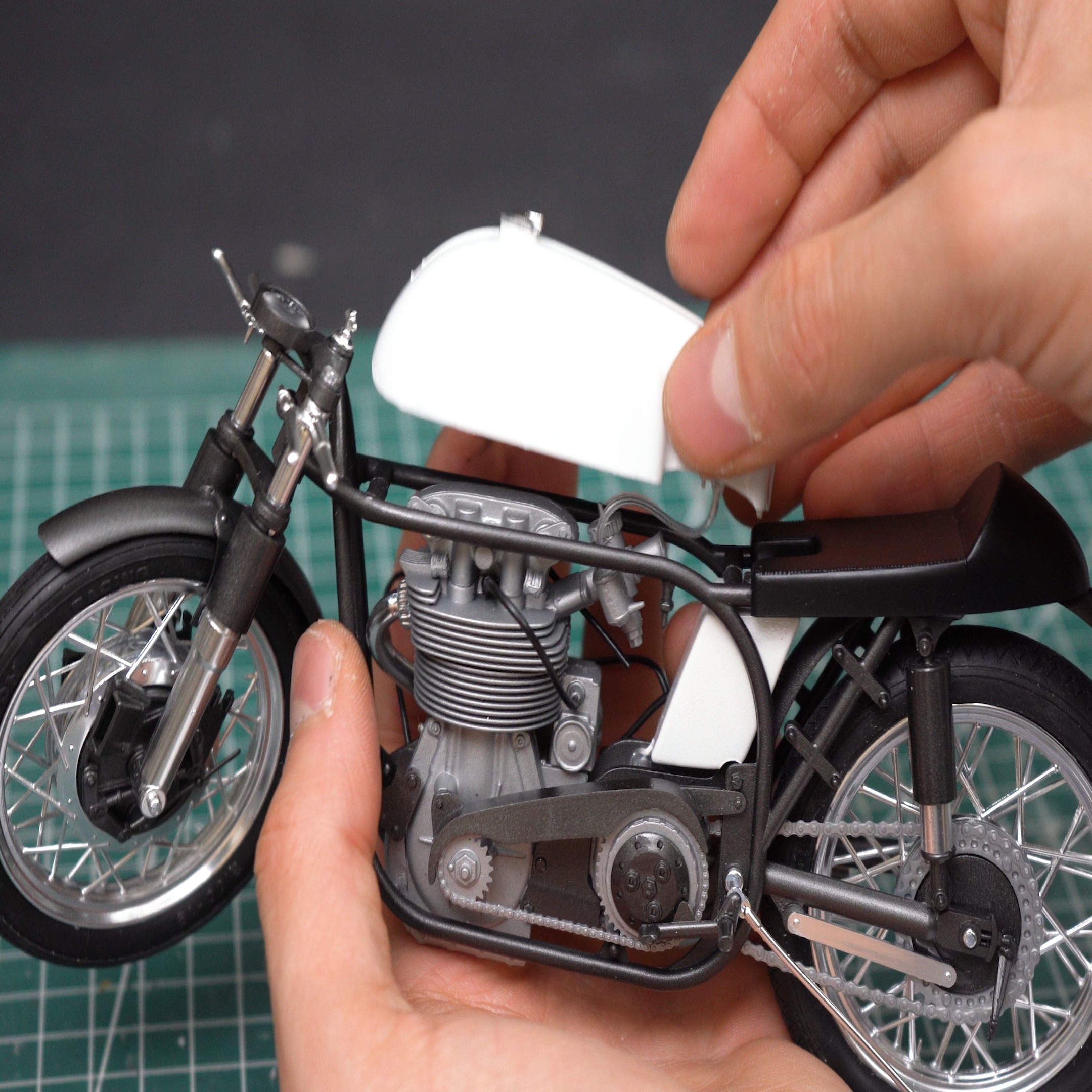 Norton Bike 1950 Scale Model Assembly | DIY & Crafts