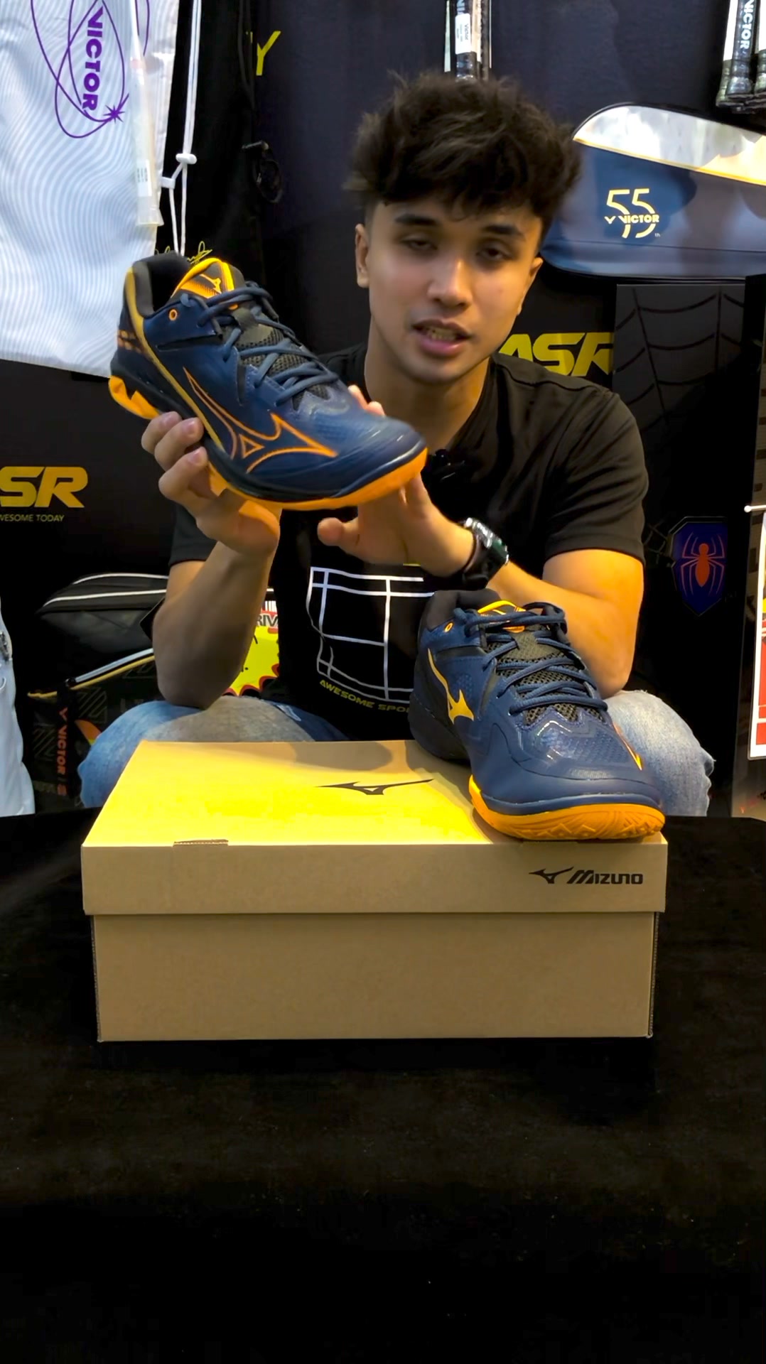 ロック モレリア NEO 4 JAPAN 25.5cm MIZUNO WAVE CLAW NEO 3 BADMINTON SHOES This shoe is loaded with