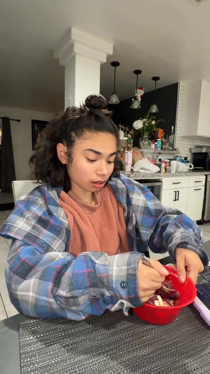Autistic nonverbal teen eats açaí bowl independently #autism # ...