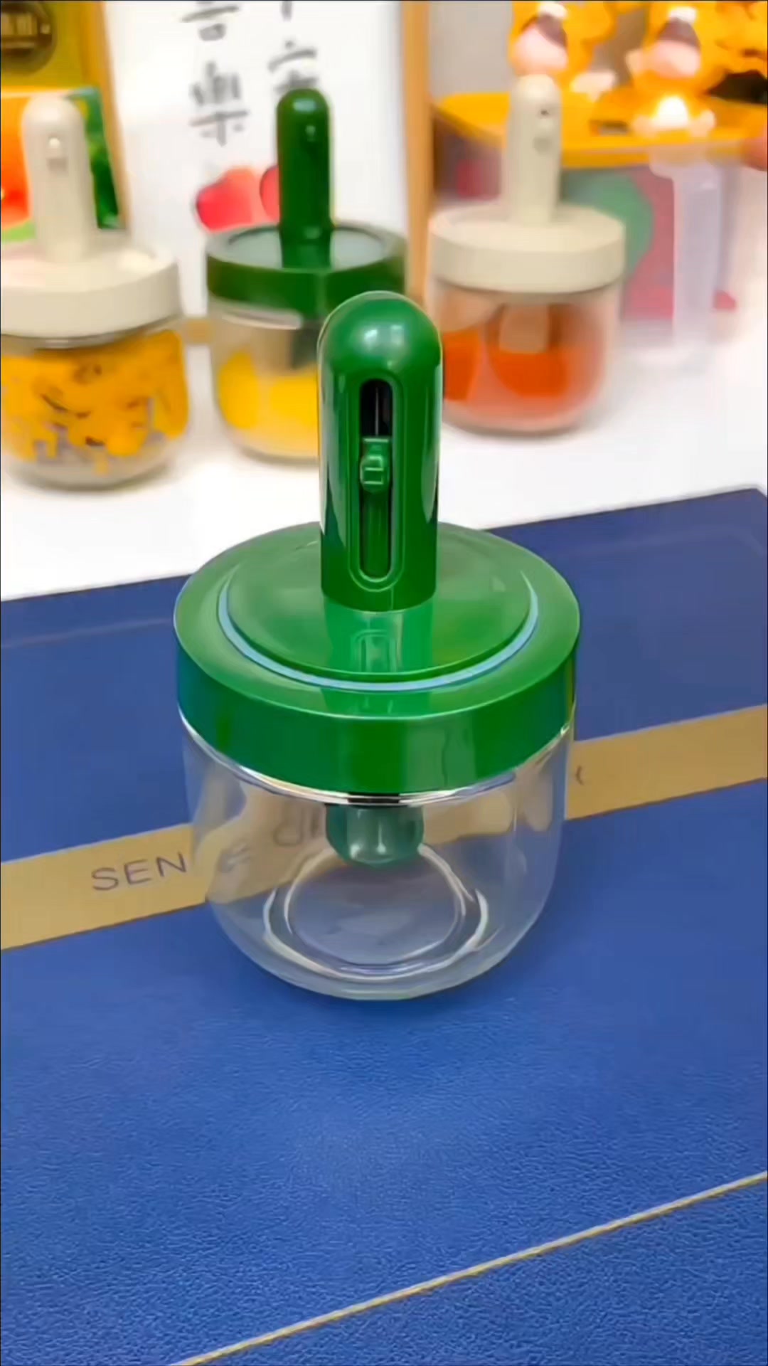 Smart Spice Containers 🌿🍴 #KitchenGadgets #SmartCooking # ...