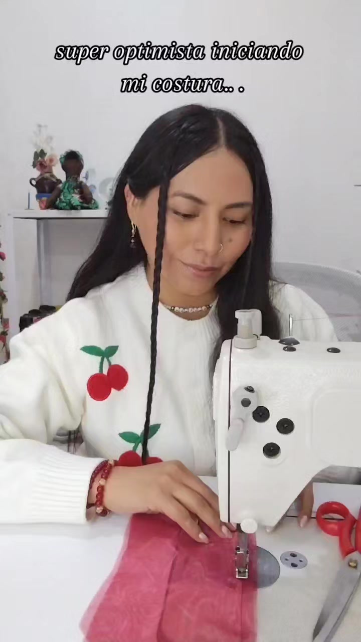 imposible no imposible 😅🧵🪡🍒 #maquinadecoser #parati #fyp #modista # ...