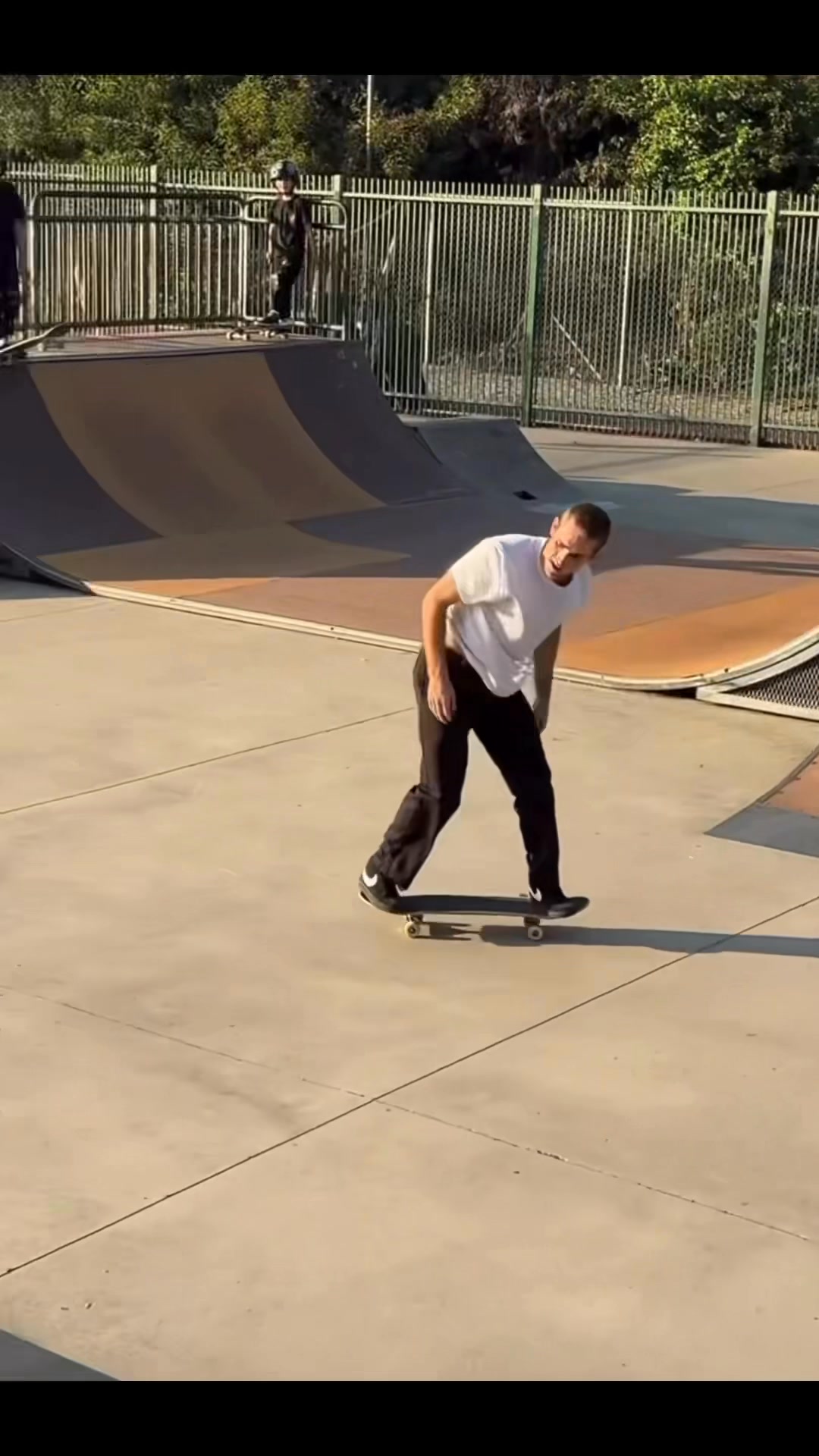 Nollie 180 hardflip | Jeff DeChesare