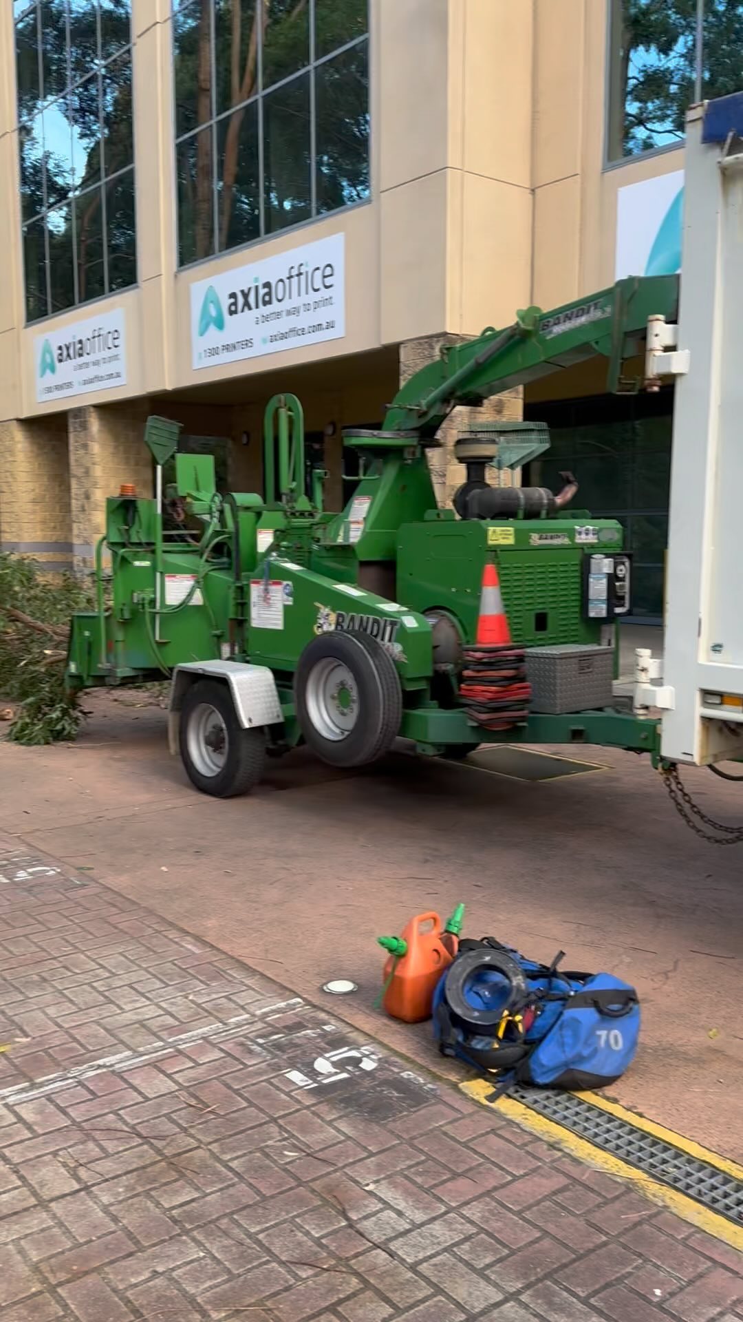Ideal tree services 0418293951