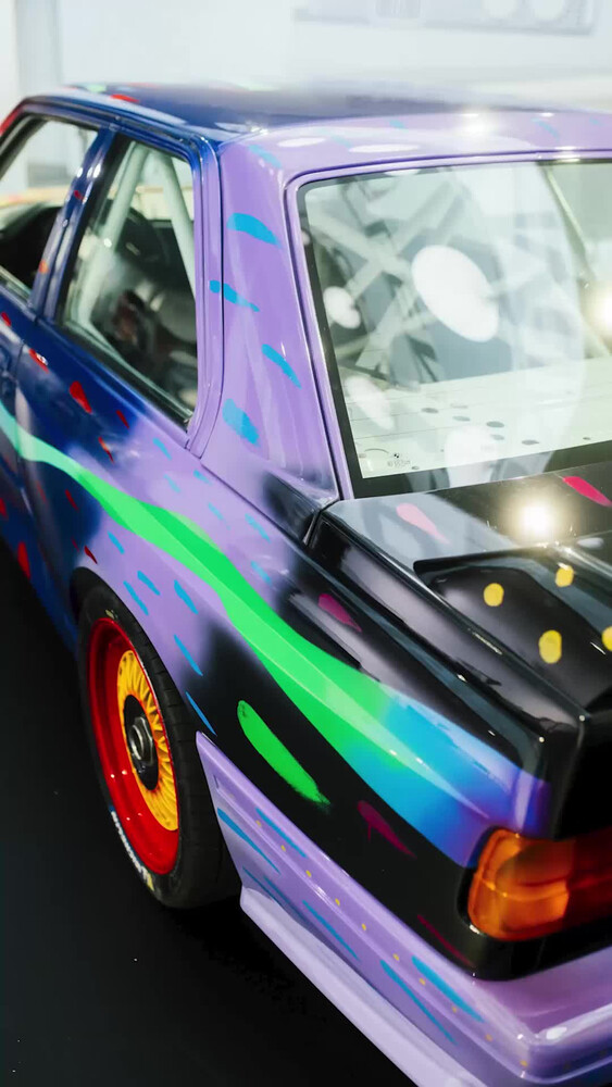 Happy World Art Day 🎨 A special arrival at BMW Museum: the BMW