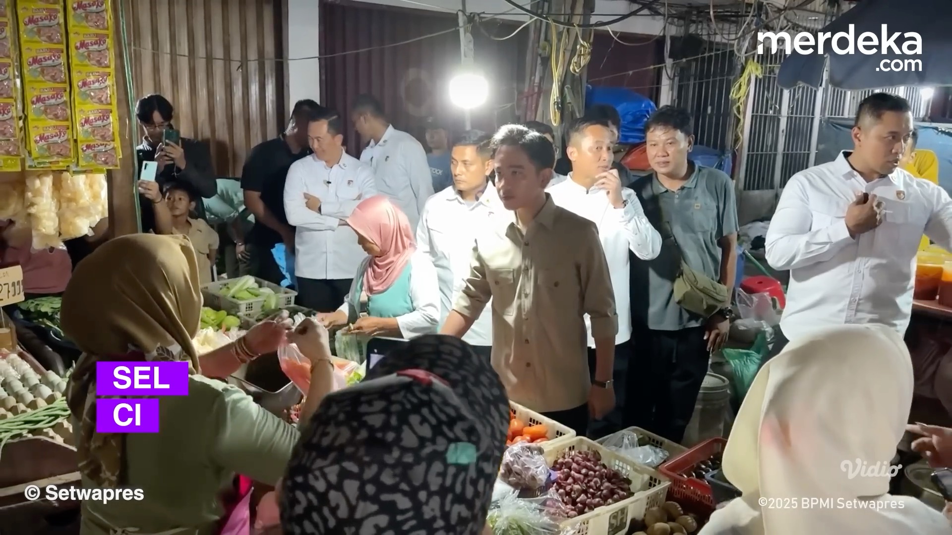 MERDEKA.COM - Wakil Presiden Gibran Rakabuming Raka mendatangi Pos ...