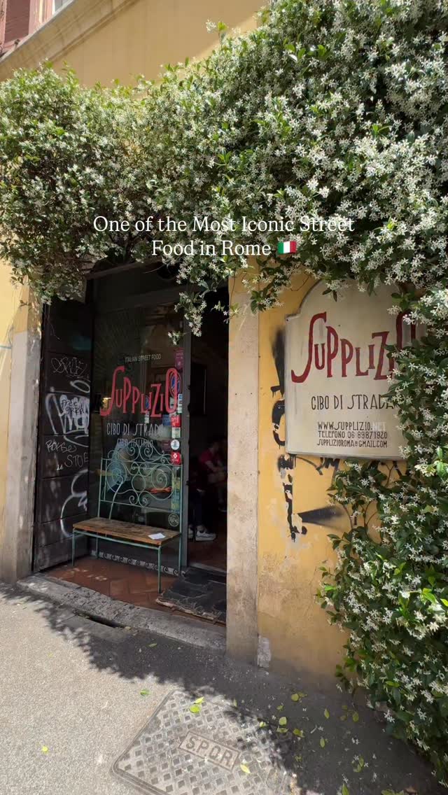 One of the Most iconic Street Food in Rome 🇮🇹: 📍 Supplizio ...