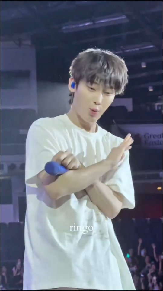 The mic was about to fall off suddenly 251004 WTL in Singapore ...