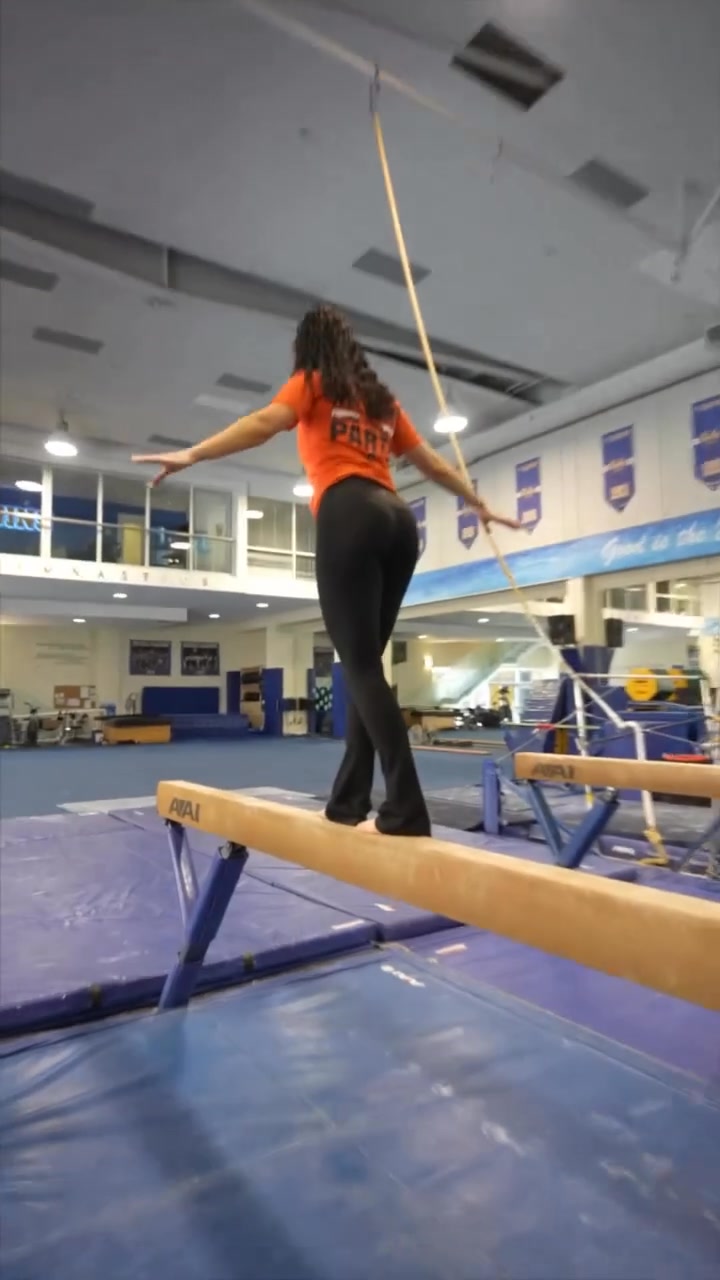 enternational Gymnastics &official 😍 😍 katelyn ohashi floor Gymnastics ...