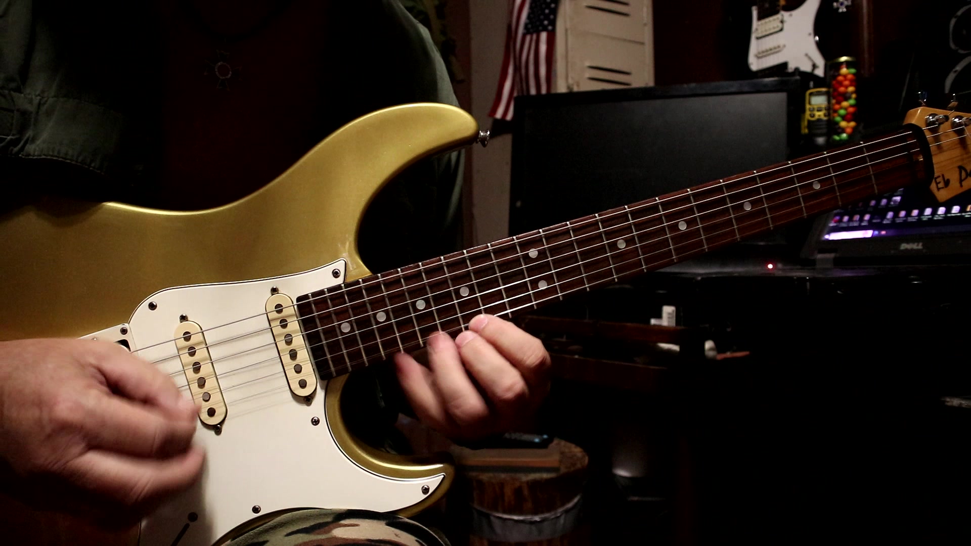 Cool Yamaha Pacifica 904 with a warmoth neck.