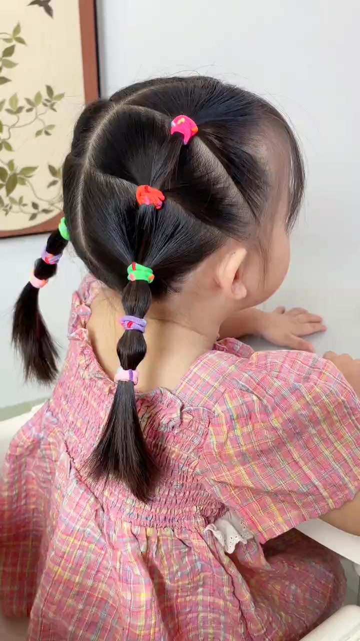上學發型 #給女兒扎頭發教程簡單 #女童編發 #日常發型 #兒童編發 @DOU+好生意 @DOU+小助手 | 小汤圆元元 | Facebook