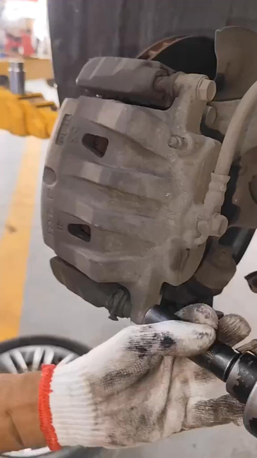 wheel rooter change#auto Reelsides#🇬🇧 Part 00 #tipoftheday #diy #UK # ...