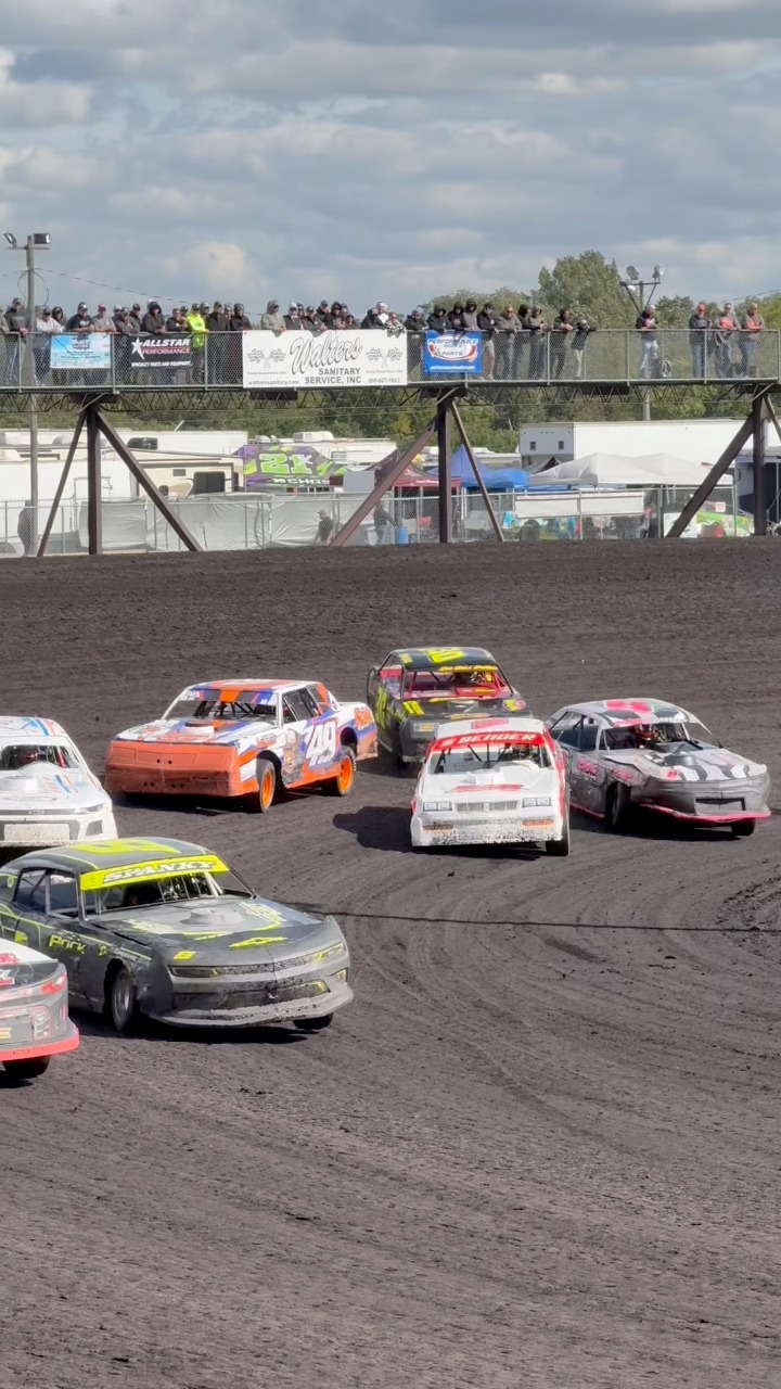 Jerry Flippo 🎟️🥊 into #saturdaynight BIG 🕺🏻 #dirttrackracing #IMCA # ...