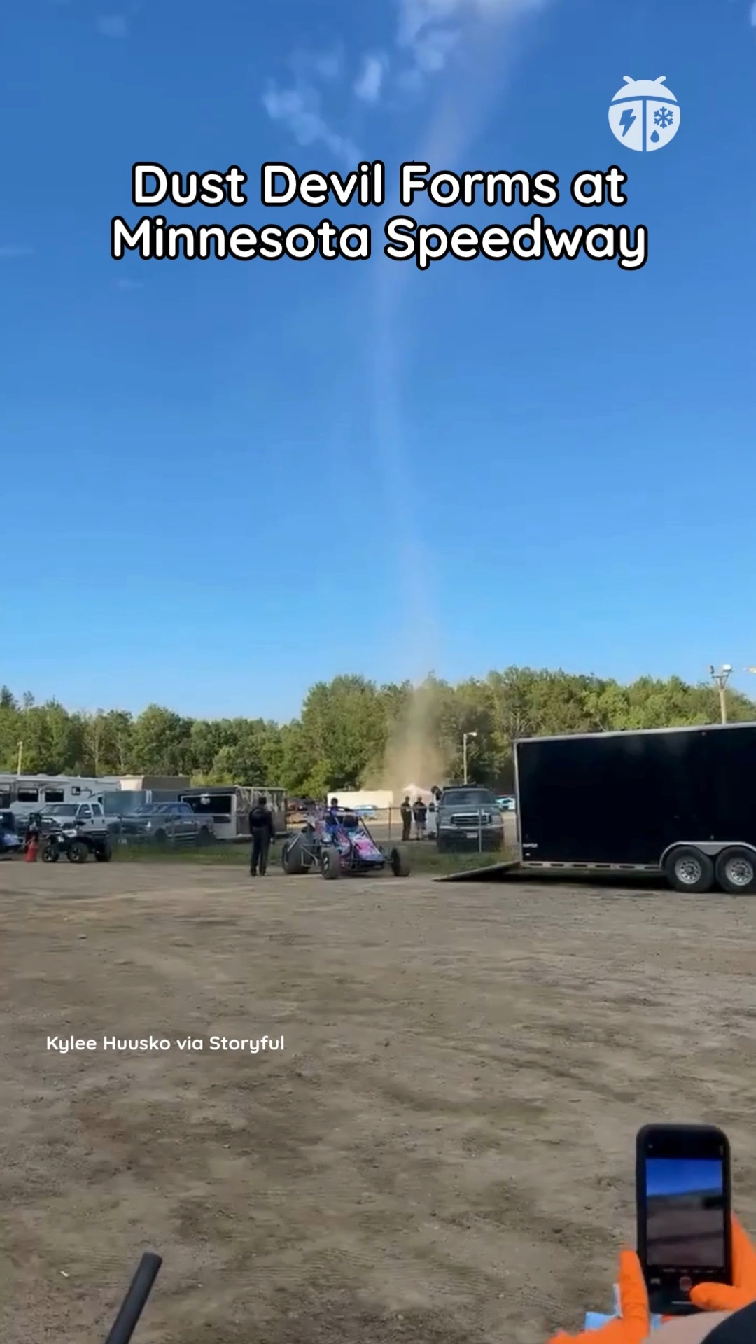 A dust devil made a surprise appearance at a Minnesota Speedway. 🌪️🏁 ...