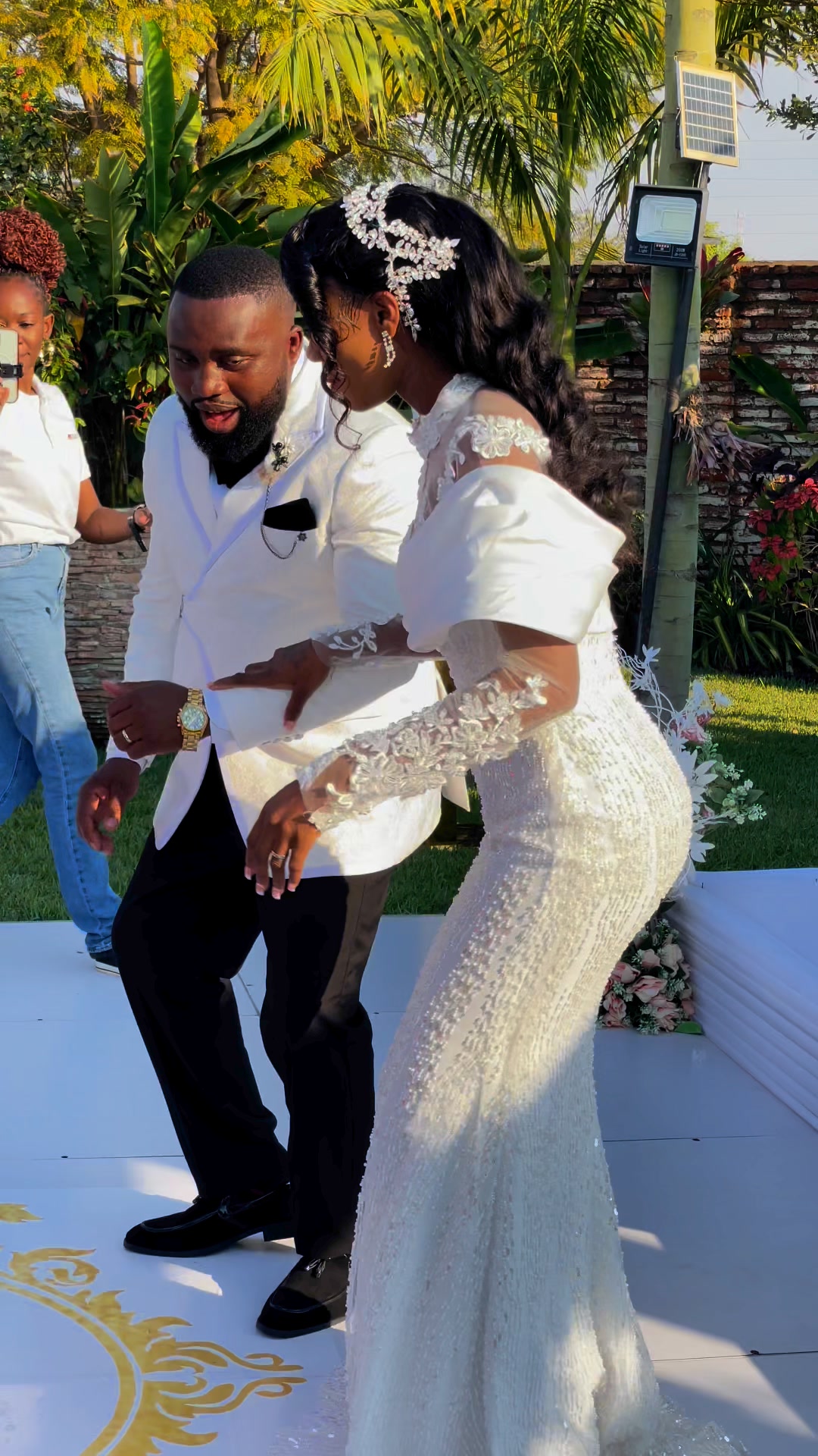 Onse a kwa Horrea alowe tsopano! 🔥🔥🤭🤣 Chikondi & Ecarly’s wedding was ...