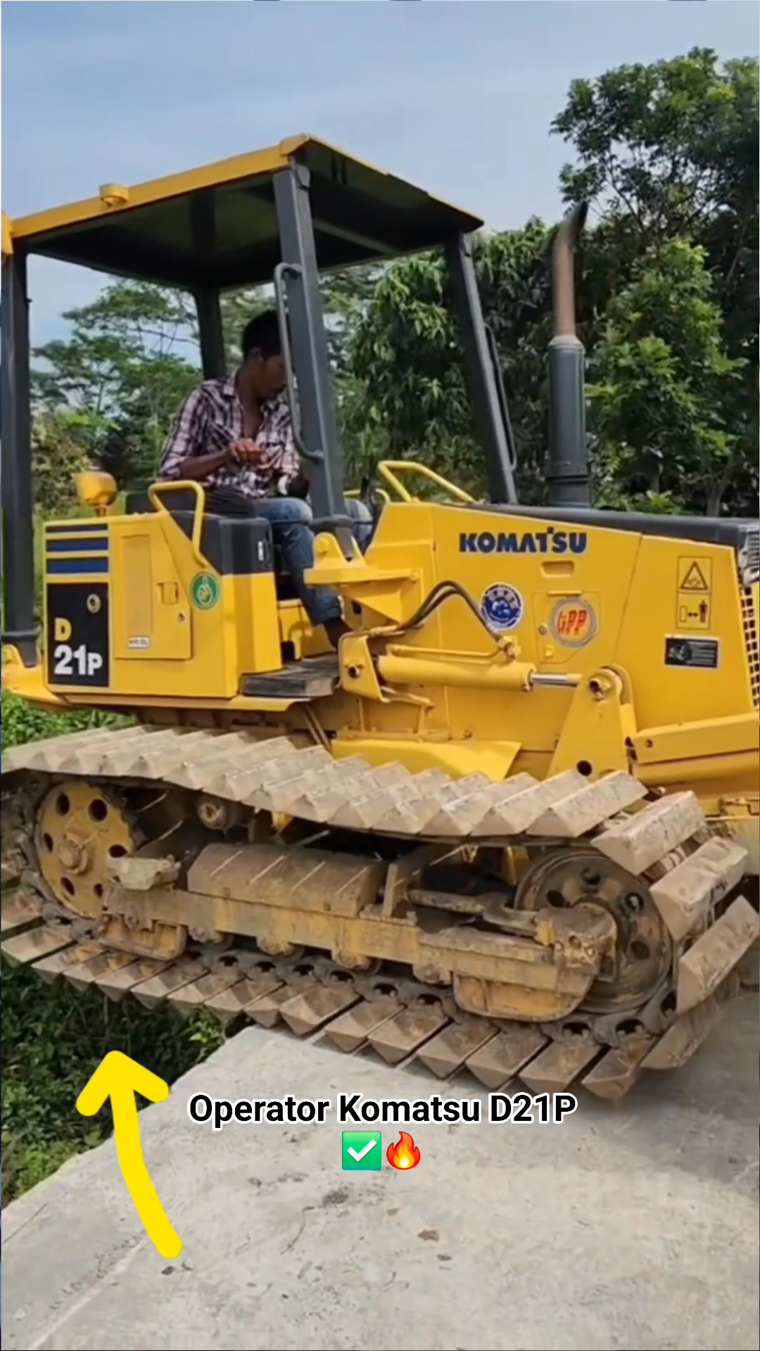 Operator TOP - bulldozer komatsu D21P ️ #alatberat #bulldozer #dozer # ...