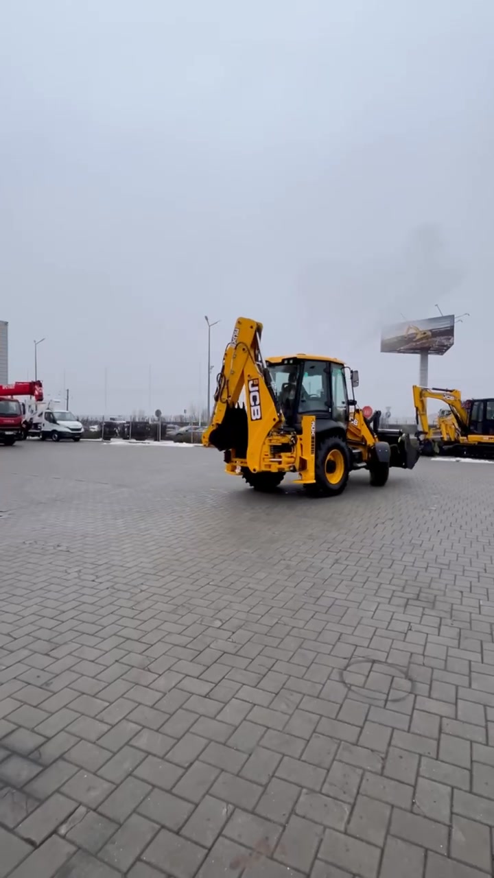 La 360°, buldoexcavatorul JCB 3CX – legenda din toate unghiurile! # ...
