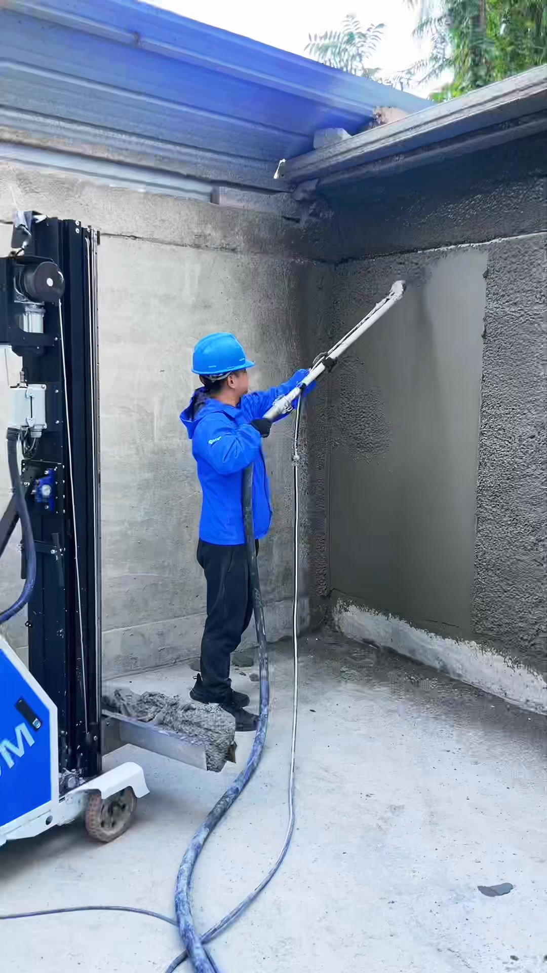 Spraying warm pump technology add plastering wall tech improve constr ...