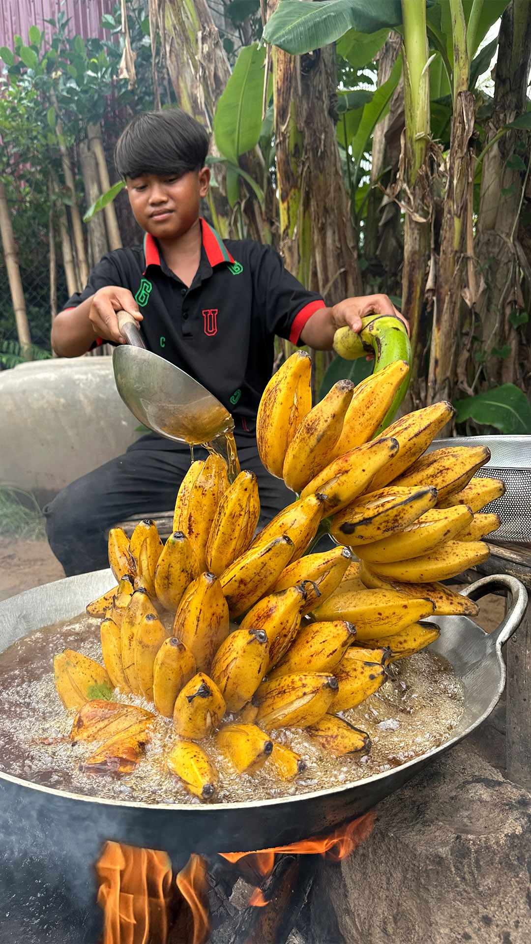 Yummy ripe banana cooking by young boy | Passion Food | Facebook