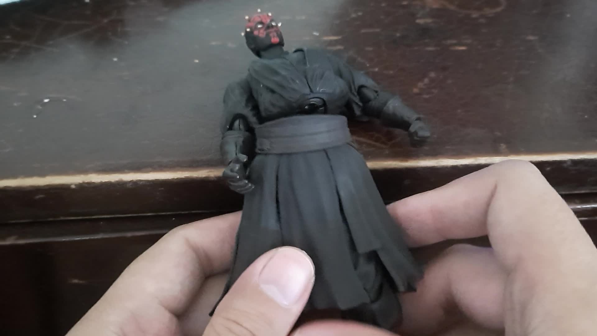I just found a neat gimmick on SHF Darth Maul just now..when you 