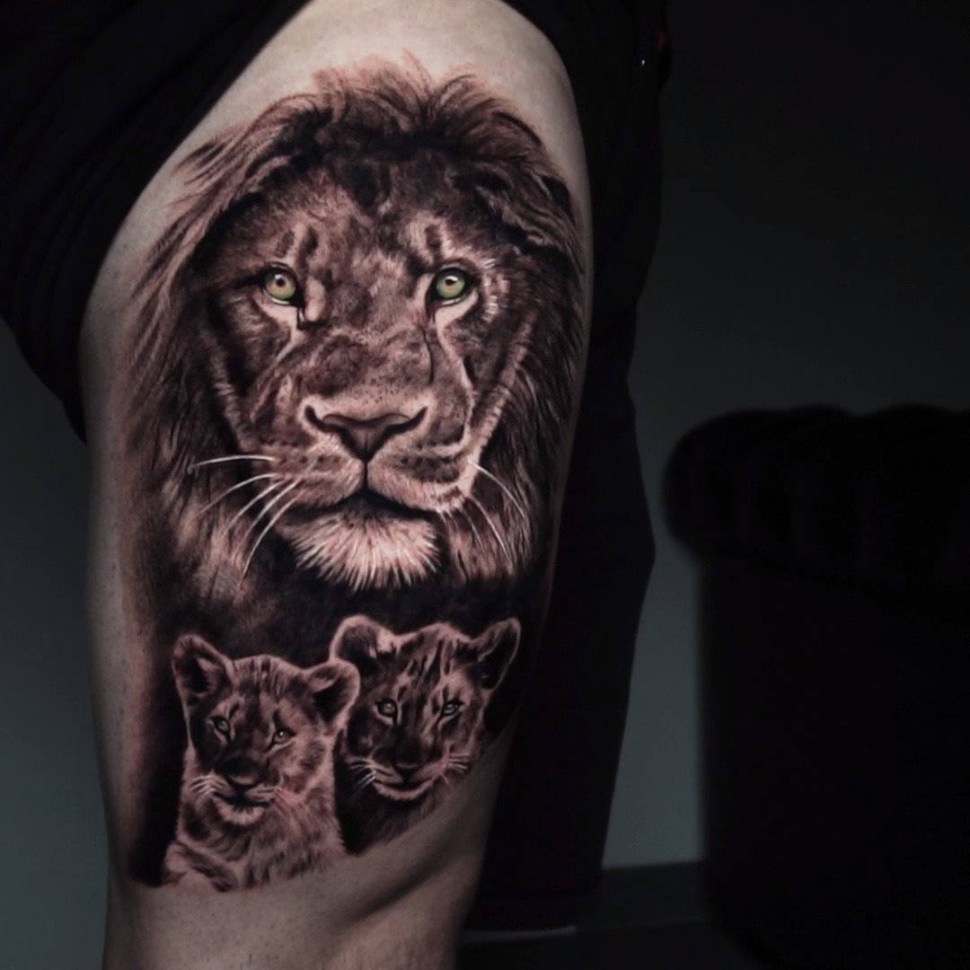 Tatouage Femme Cuisse Lion