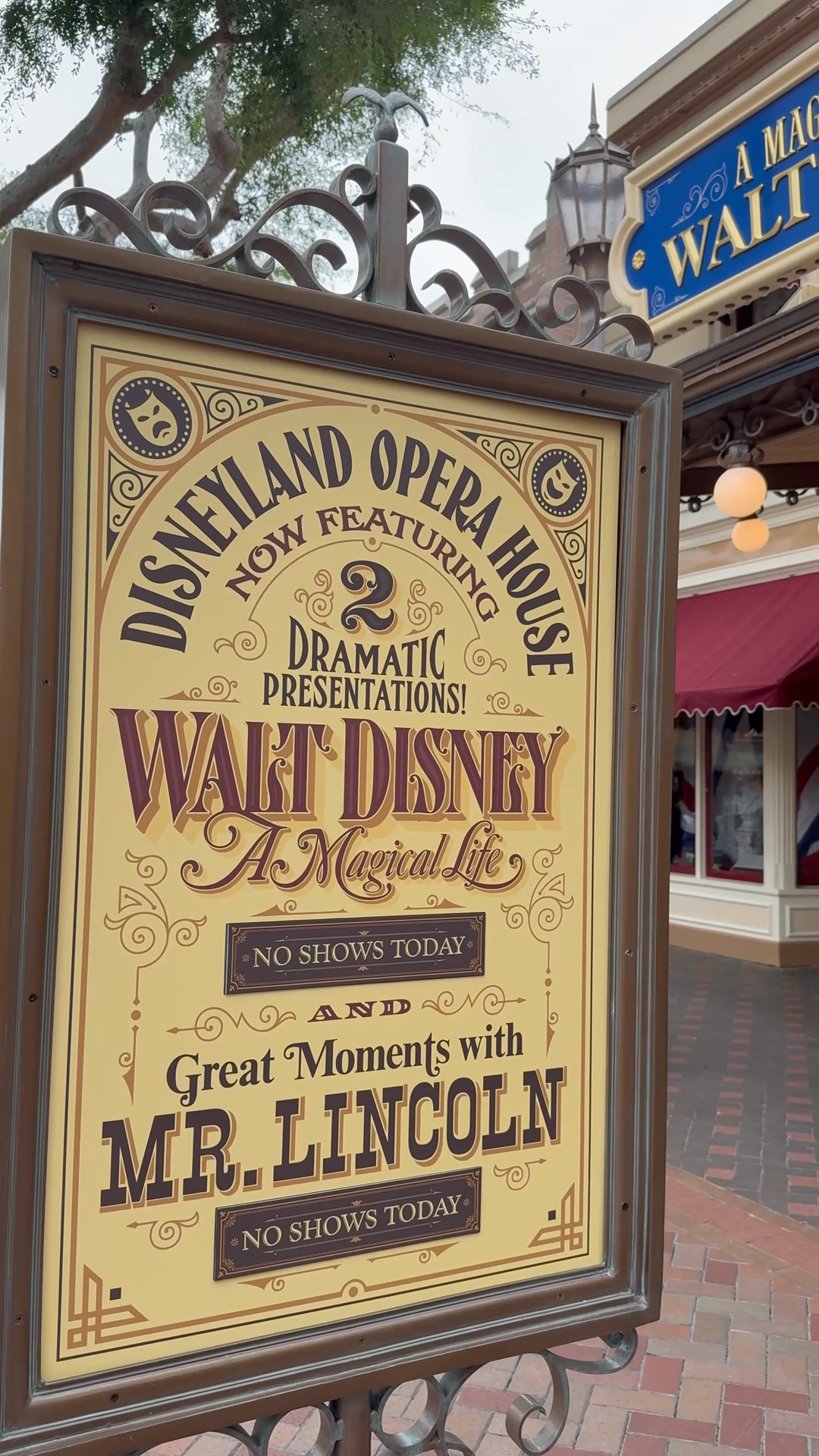 Disneyland Resort cast members react to “Walt Disney — A Magical Life ...