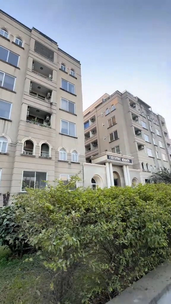 View of Apartments for Sale in F-11 Islamabad | 1, 2 & 3 Bed Luxury Apartments ...