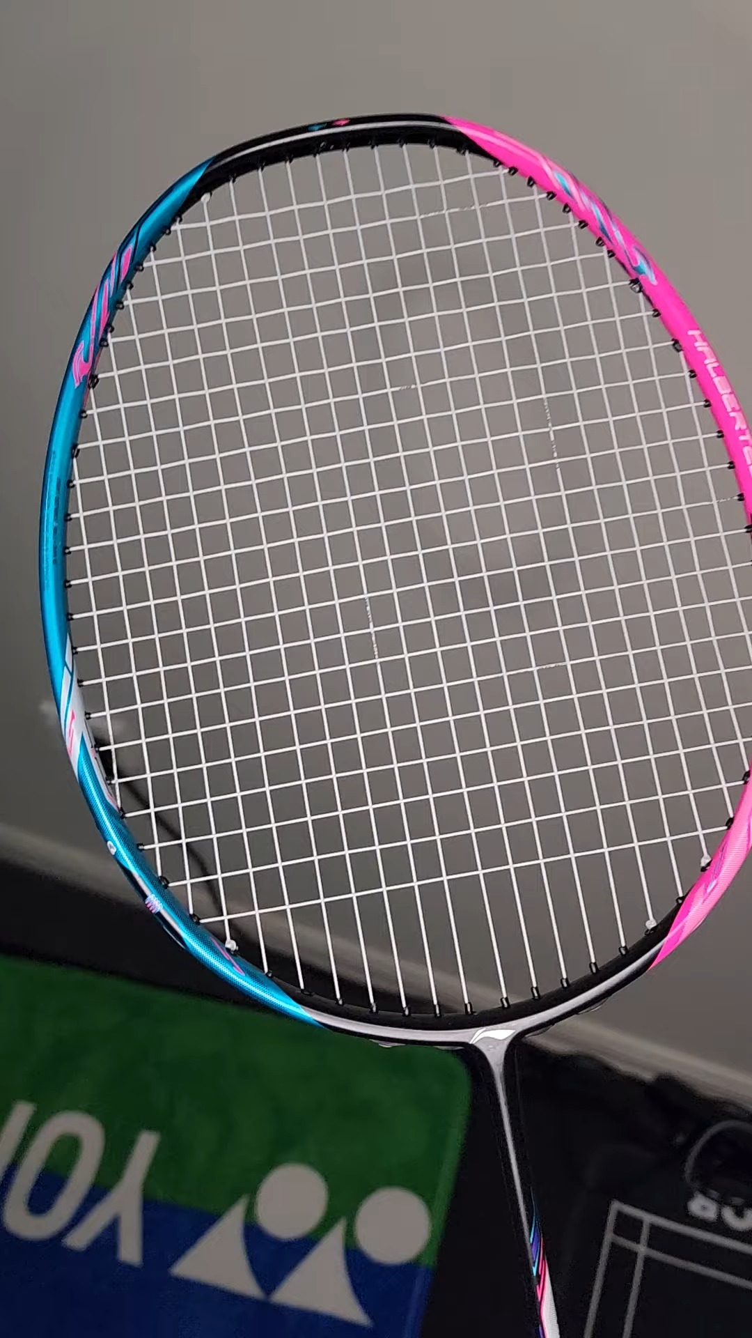 Lining Halbertec 8000 BG80 26x27lbs #lining #liningbadminton #yonex # ...