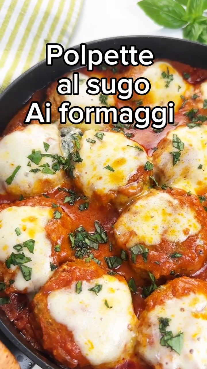 Polpette al sugo con formaggio filante, super golose e morbidissime ...