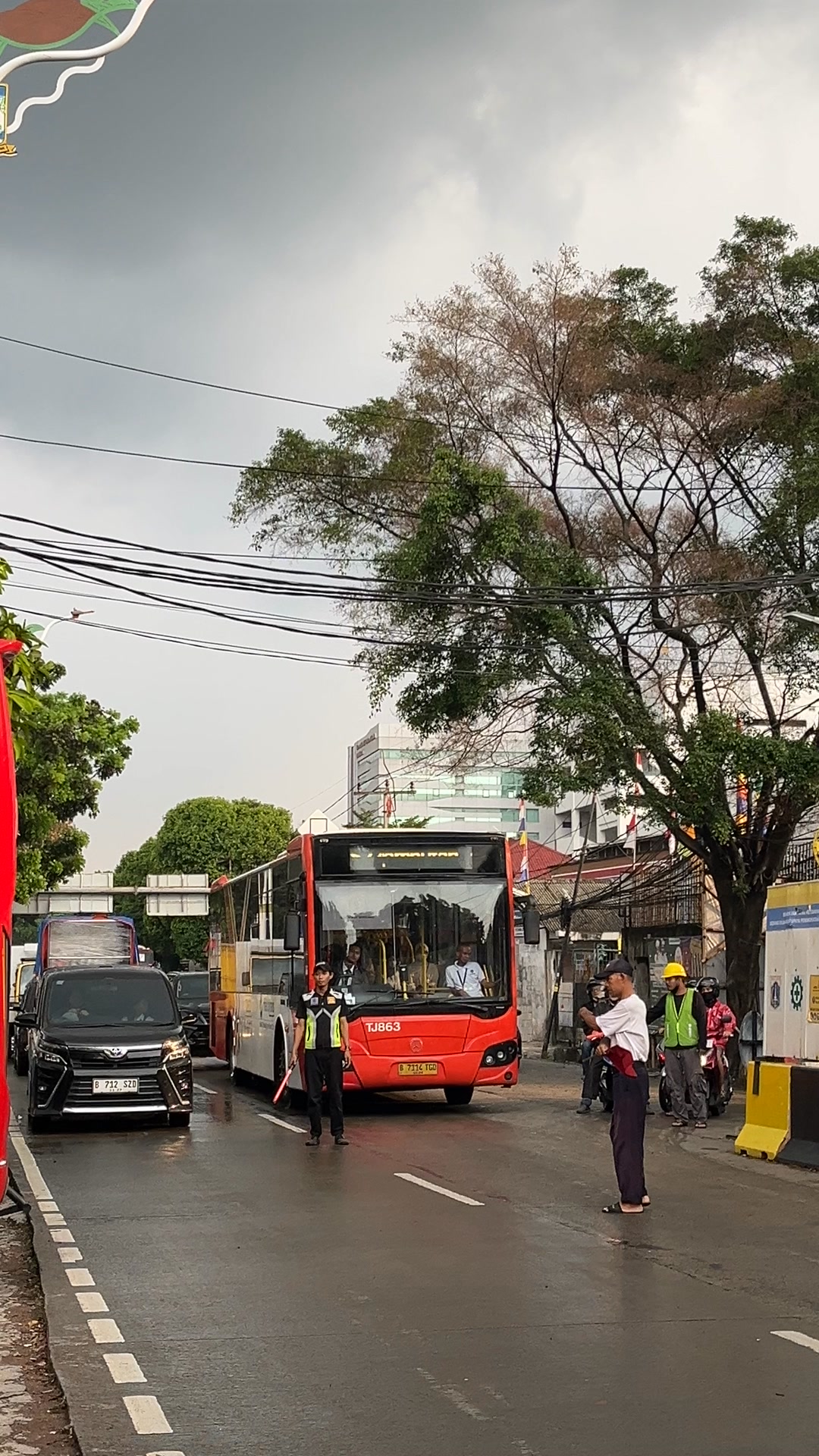 Woody take off malang 💨 #bus #juragan99 #busmania #reels | Agus Ramelan ...