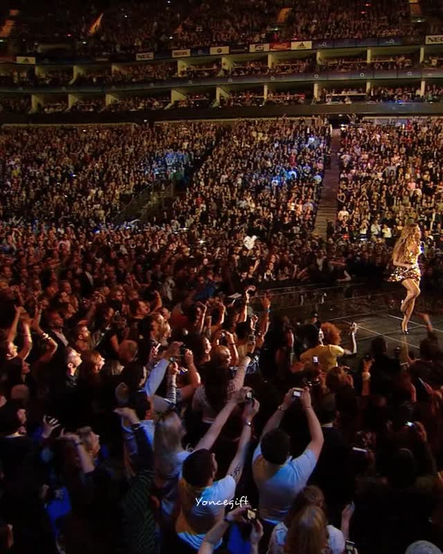 Her engery here >>>> #beyoncé #behive #fanpage #iamworldtour # ...