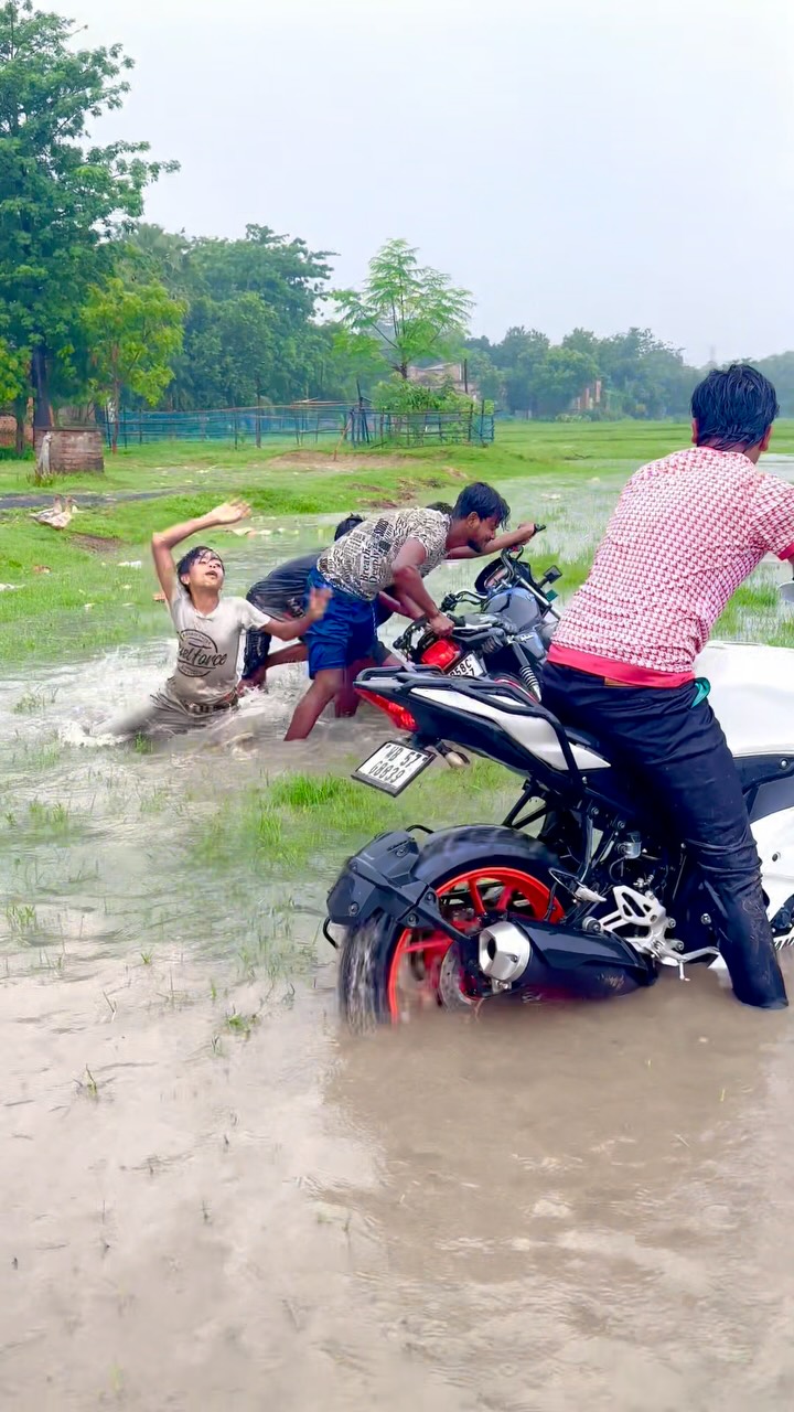 Power of bike 😱🚀💀 #rider #reels #facebookvideo #reelsvideo #r15v4 # ...