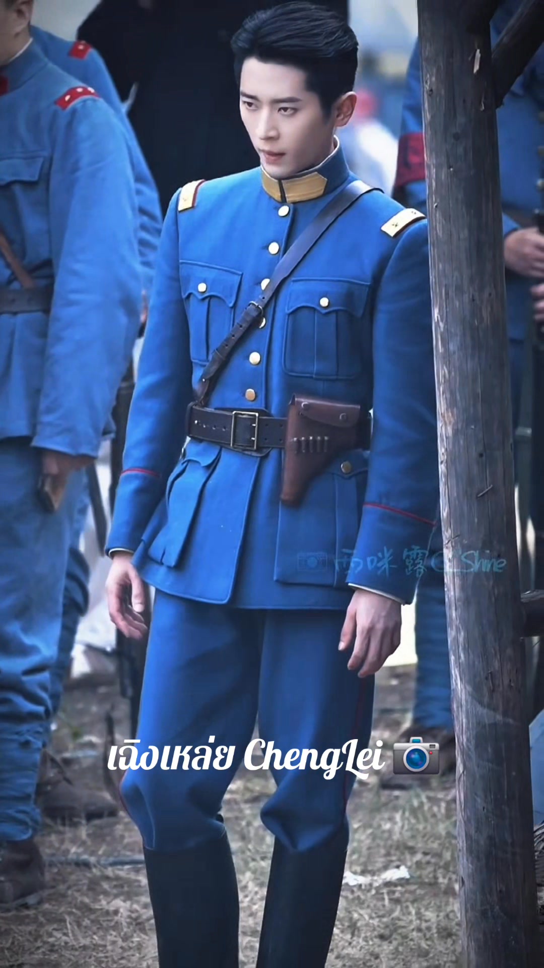 รอภาพจากรอยเตอร์กองถ่ายหยกในฤดูใบไม้ร่วง🍂ได้เห็นคุณพี่แค่แว๊บๆเอง ️ #丞磊