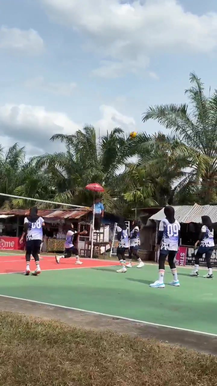 Pukulan santai tapi mematikan 😱😱😱 #fyp #viral #vollyball #semuaorang # ...