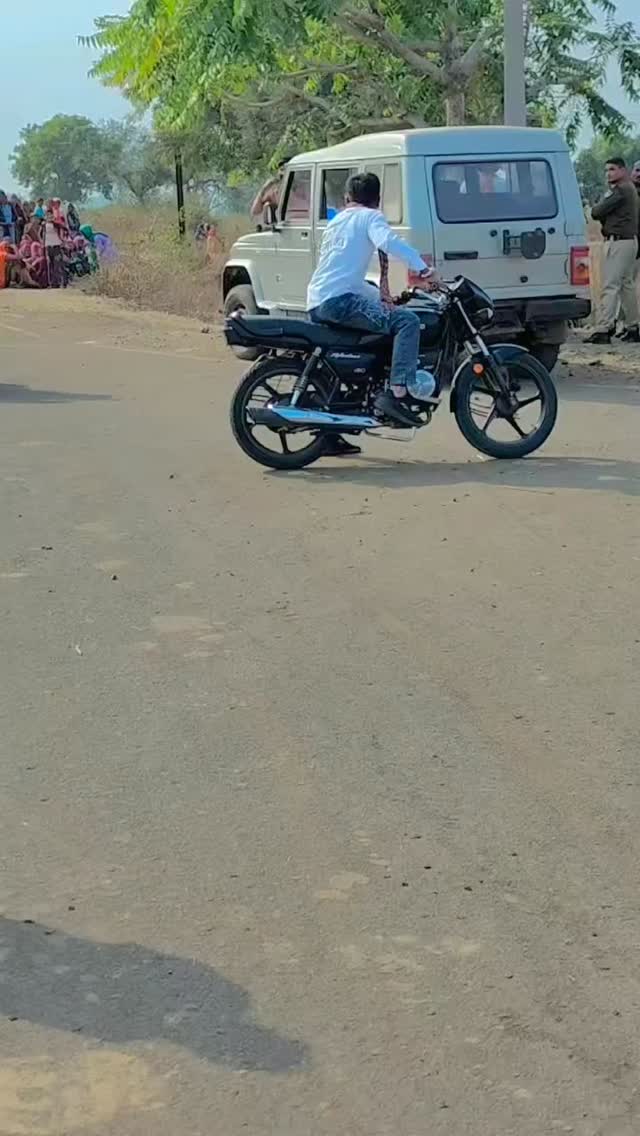 The real Aura ☠️☠️ . . . . . . . . . .#splendor #splendid_transport # ...