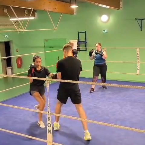 Bienvenue aux nouveaux adhérents qui ont rejoint la Savate Boxe ...