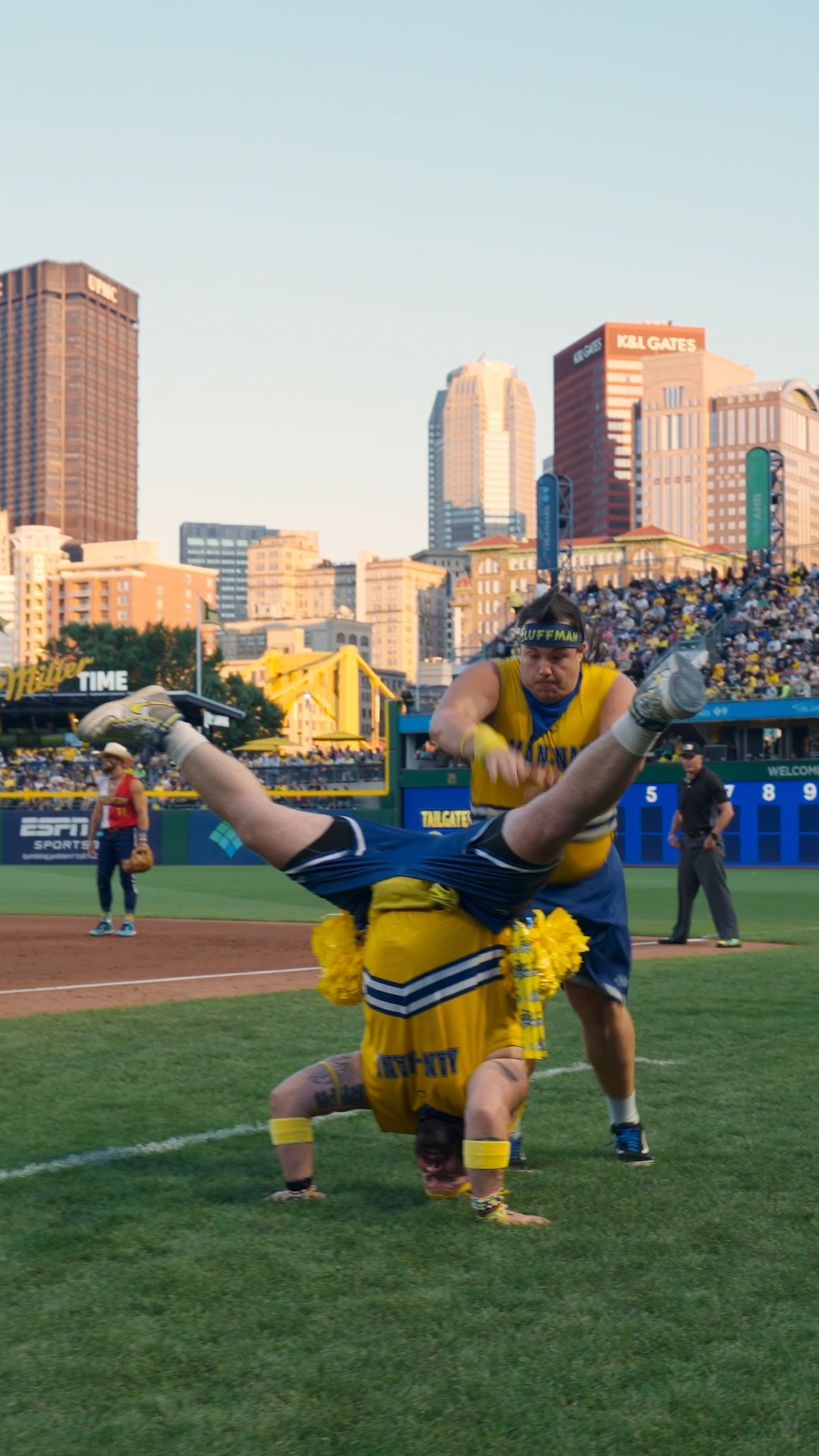 Our Dad-Bod Cheerleading Squad... - The Savannah Bananas | Facebook