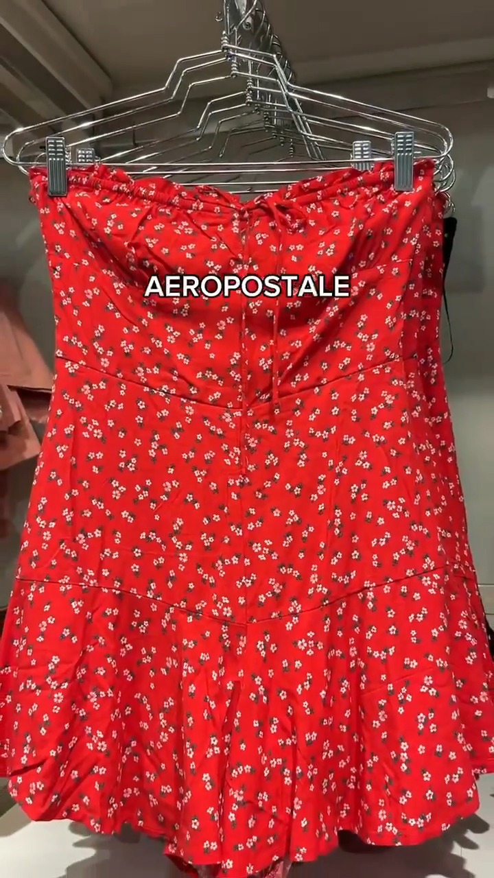 Make your Graduation day even more special with dresses from Aeropostale, Windsor, and Forever 21 🎓 👗 #HappyGraduation #2024Grads #ColumbiaCenter | Columbia Center